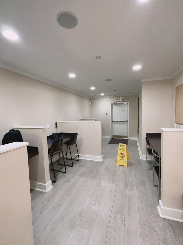 1903 N Lincoln Ave Unit 207, Urbana, IL 61801 - interior space with baseboards, recessed lighting, and wood finished floors
