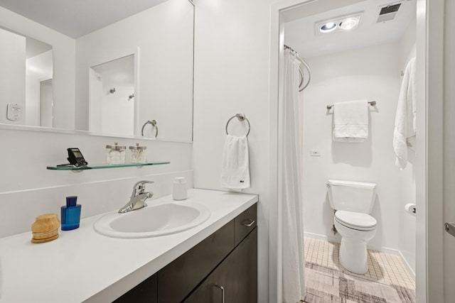 921 W Gunnison St Unit 1W, Chicago, IL 60640 - full bathroom featuring vanity, tile patterned flooring, toilet, baseboards, and curtained shower