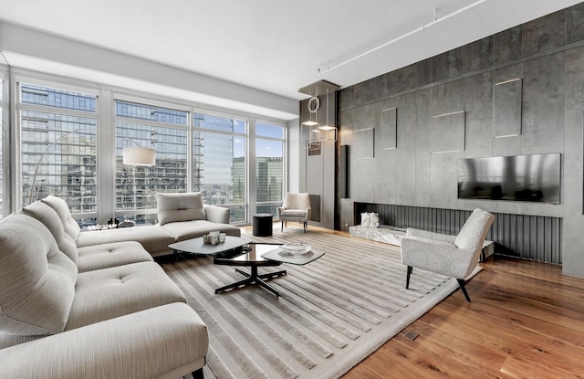333 N Canal St Unit 3401, Chicago, IL 60606 - living room with wood finished floors