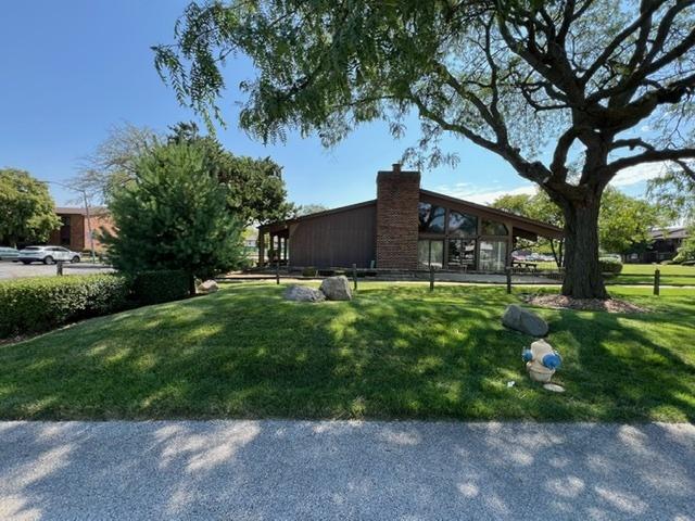 18063 Live Oak Ct Unit 1608, Tinley Park, IL 60477 - view of grassy yard