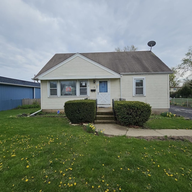 261 Macarthur Dr, Northlake, IL 60164 - view of front of home with a front yard