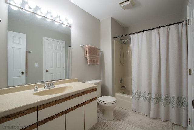 300 Hunters Cir, Fox River Grove, IL 60021 - bathroom with toilet, vanity, shower / bath combo, and tile patterned floors