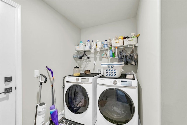 3901 Obsidian Dr, Champaign, IL 61822 - laundry room with independent washer and dryer