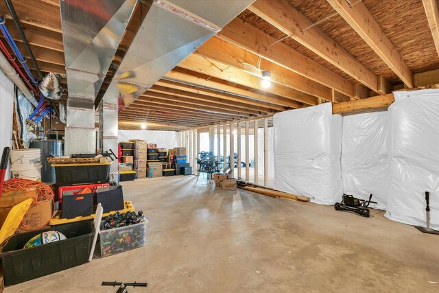 3901 Obsidian Dr, Champaign, IL 61822 - below grade area featuring water heater
