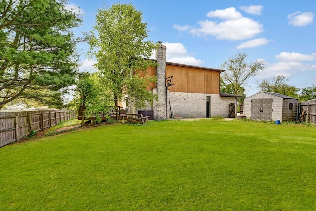 6732 W 113th Pl, Worth, IL 60482 - view of yard with an outbuilding and a storage shed