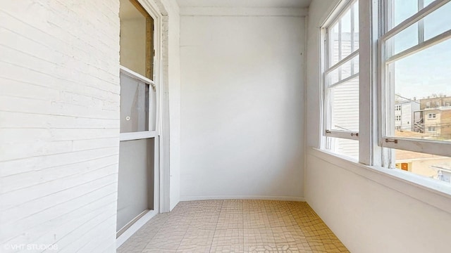 3072 N Haussen Ct, Chicago, IL 60618 - corridor with light flooring and baseboards