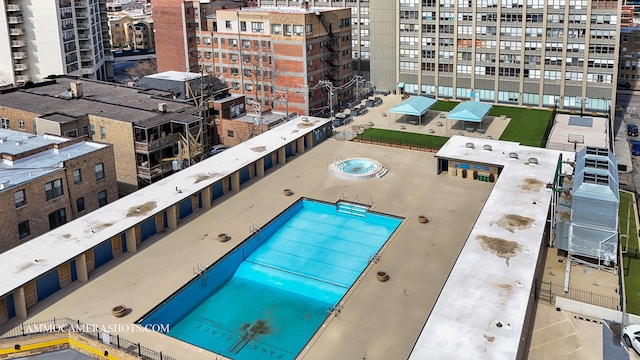 655 W Irving Park Rd Unit 3916, Chicago, IL 60613 - view of pool