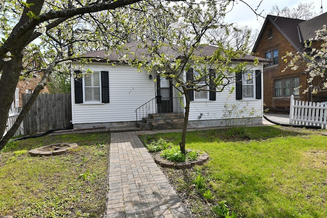 313 N Jackson St, Waukegan, IL 60085 - view of front of home