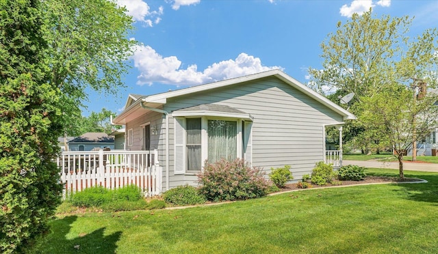 123 E 14th St, Gibson City, IL 60936 - view of side of home