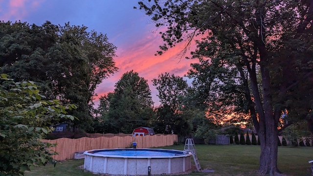 view of swimming pool