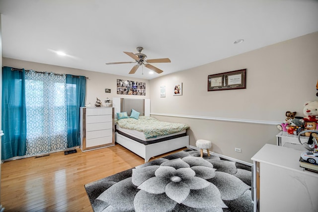 320 Brampton Ln, Arlington Heights, IL 60004 - bedroom featuring light wood-type flooring, ceiling fan, and recessed lighting