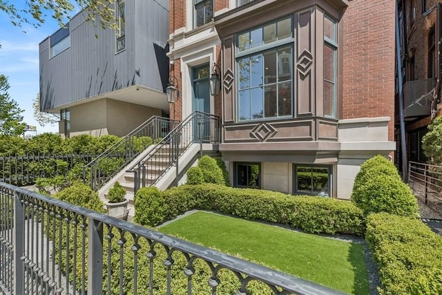 1855 N Hermitage Ave, Chicago, IL 60622 - view of building exterior with stairs