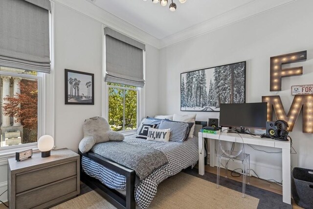1855 N Hermitage Ave, Chicago, IL 60622 - bedroom featuring crown molding and a desk