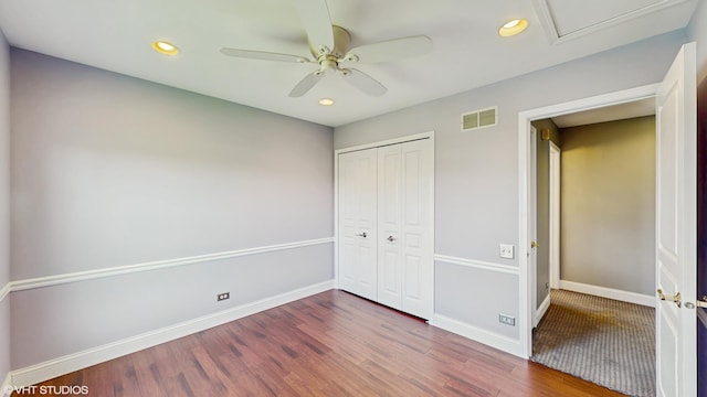 8 Georgetown Ct, Algonquin, IL 60102 - unfurnished bedroom featuring wood finished floors, baseboards, a closet, recessed lighting, and ceiling fan