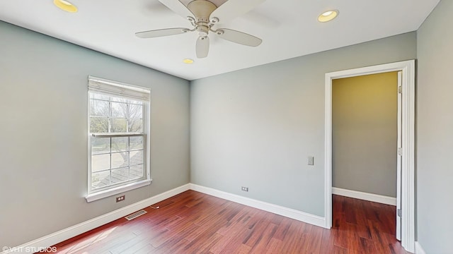 8 Georgetown Ct, Algonquin, IL 60102 - empty room featuring wood finished floors, baseboards, ceiling fan, and recessed lighting