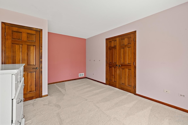 4302 Fox Creek Dr, Crystal Lake, IL 60012 - unfurnished room featuring light colored carpet and baseboards