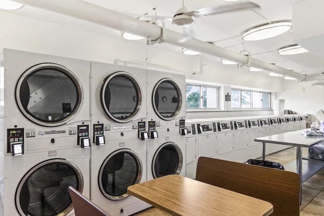 6171 N Sheridan Rd Unit 2704, Chicago, IL 60660 - shared laundry with estacked washer and dryer and independent washer and dryer