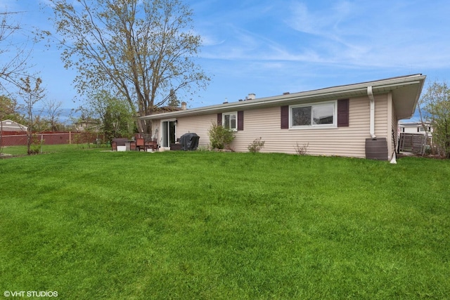 1313 S Elizabeth St, Lombard, IL 60148 - view of front of home