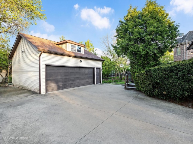 view of detached garage