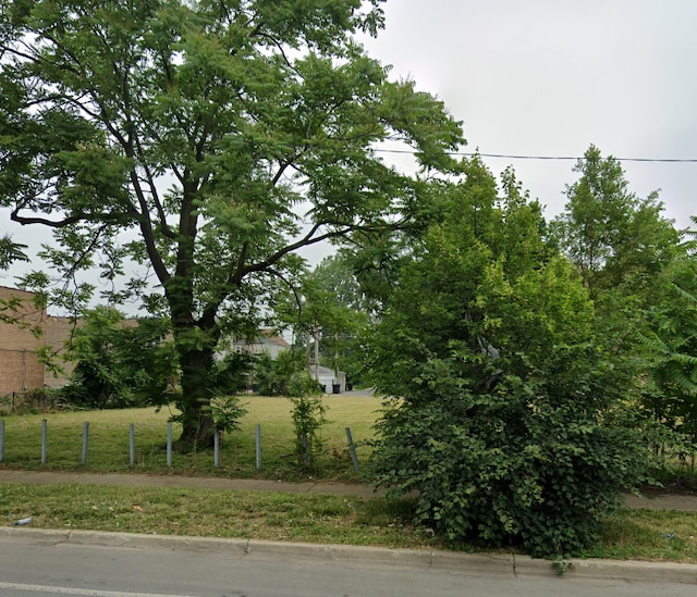 910 W Marquette Rd, Chicago, IL 60621