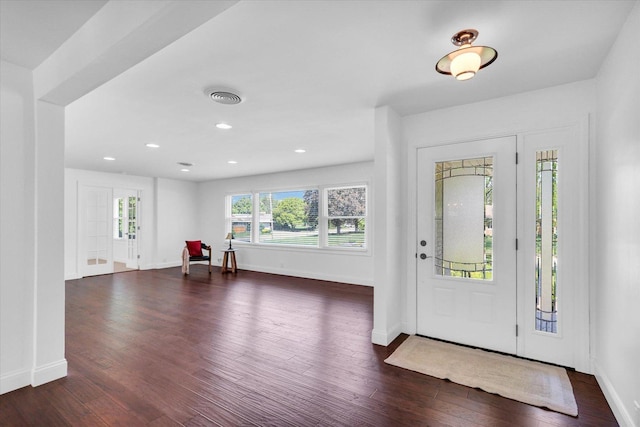 811 Hamilton Dr, Champaign, IL 61820 - entryway with baseboards, dark wood finished floors, and recessed lighting