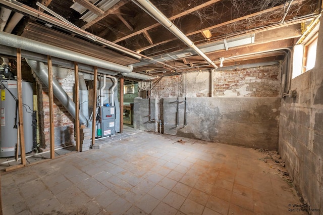 337 George Ave, Waukegan, IL 60085 - unfinished basement featuring water heater