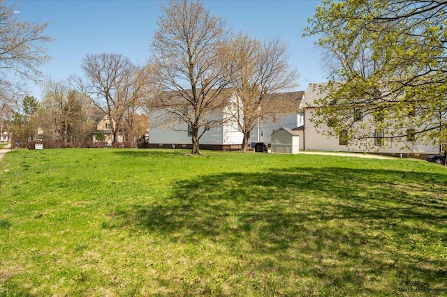 337 George Ave, Waukegan, IL 60085 - view of grassy yard