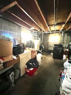 7502 W 64th St, Summit, IL 60501 - unfinished basement with water heater