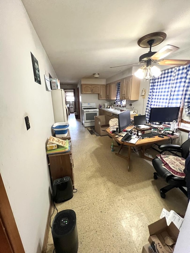 7502 W 64th St, Summit, IL 60501 - office area featuring light floors and a ceiling fan