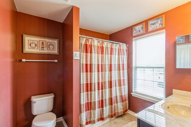 101 Boathouse Rd, Pingree Grove, IL 60140 - bathroom with toilet, vanity, tile patterned floors, a shower with shower curtain, and baseboards