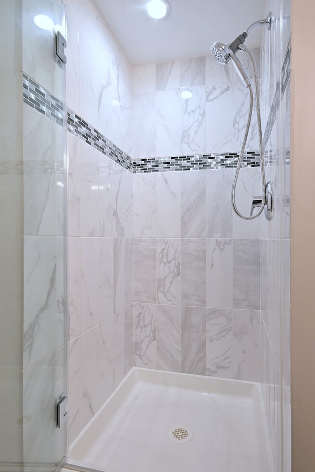 741 E Division St, Lombard, IL 60148 - bathroom with a shower stall