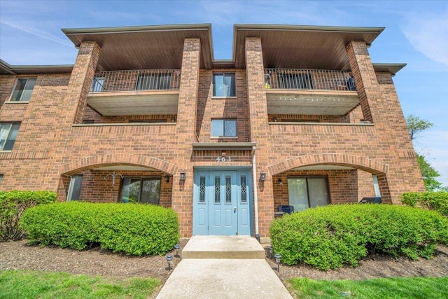 463 Valley Dr Unit 303, Naperville, IL 60563 - view of building exterior