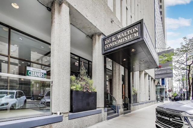 100 E Walton St Unit 25F, Chicago, IL 60611 - view of entrance to property