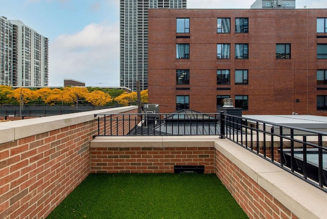 1534 N Dearborn Pkwy, Chicago, IL 60610 - view of balcony