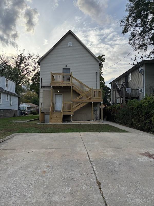 7941 S Woodlawn Ave, Chicago, IL 60619 - back of property with stairway