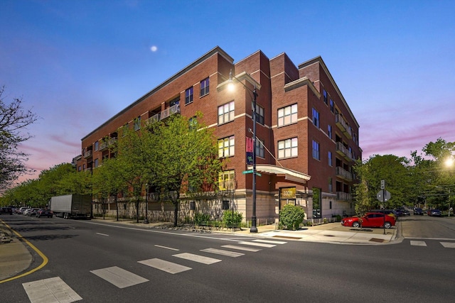3300 W Irving Park Rd Unit F4, Chicago, IL 60618 - view of building exterior