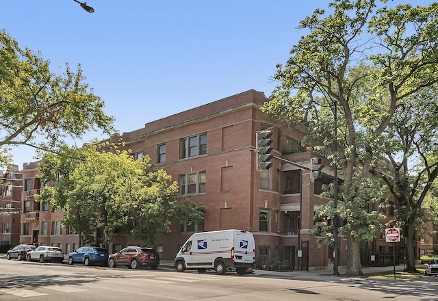2540 N Sacramento Ave Unit 1, Chicago, IL 60647 - view of apartment building / complex