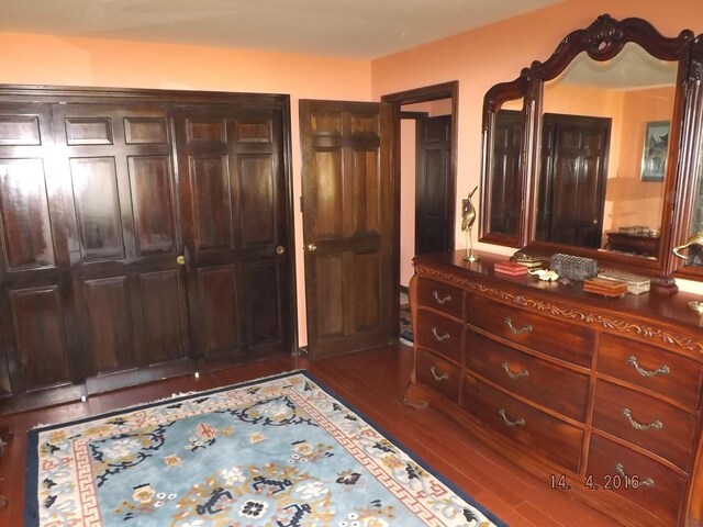 3550 Whirlaway Dr, Northbrook, IL 60062 - bedroom with wood finished floors