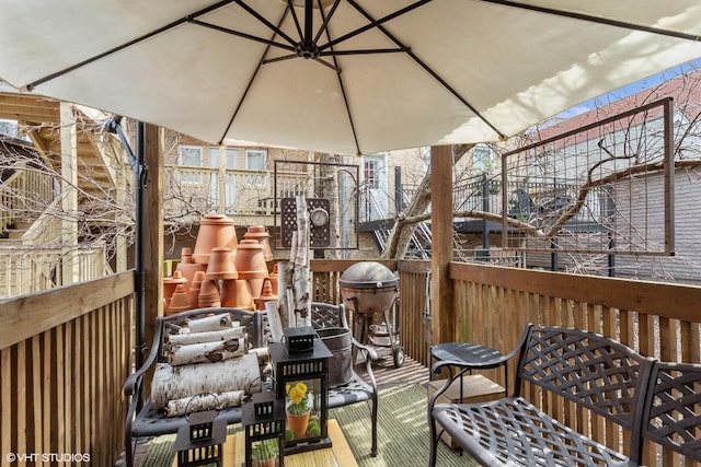 1747 N Fern Ct, Chicago, IL 60614 - view of wooden terrace