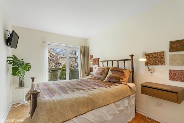 1747 N Fern Ct, Chicago, IL 60614 - bedroom featuring baseboards and access to outside