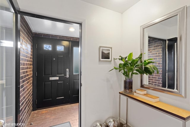 1747 N Fern Ct, Chicago, IL 60614 - foyer with brick patterned flooring