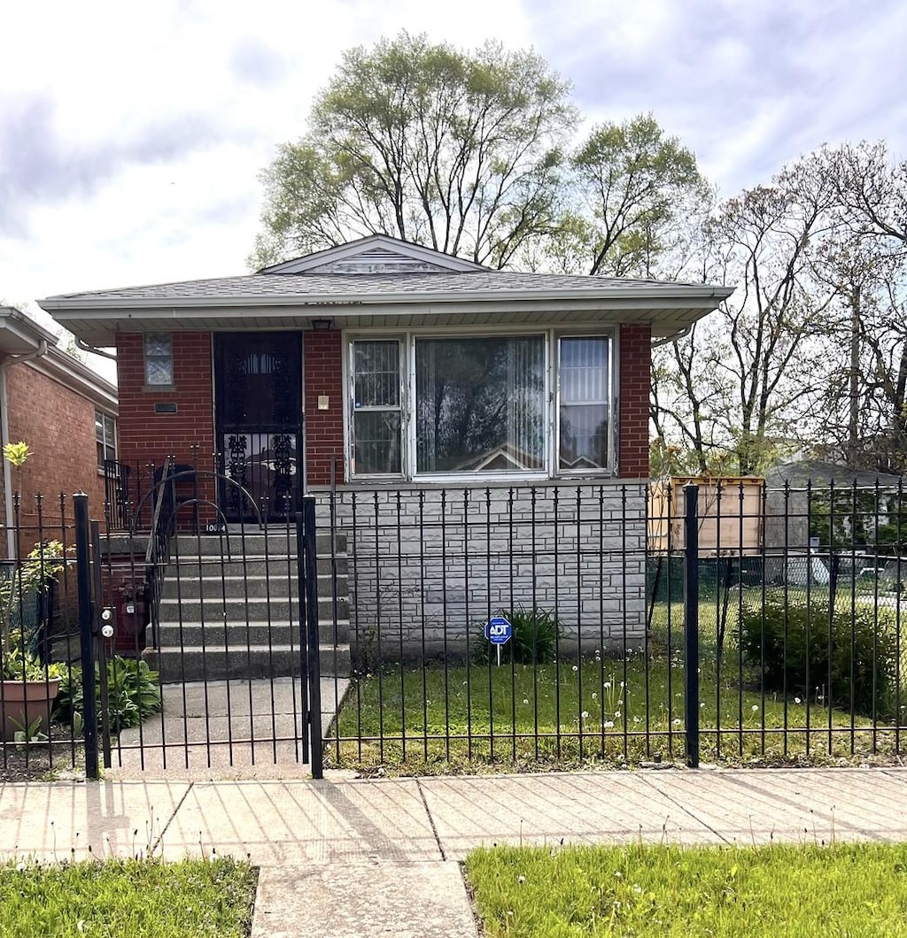10014 S Aberdeen St, Chicago, IL 60643 - photo 1
