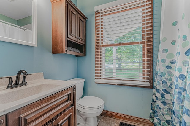 25647 W Old Grand Ave, Ingleside, IL 60041 - full bathroom with toilet, vanity, and curtained shower