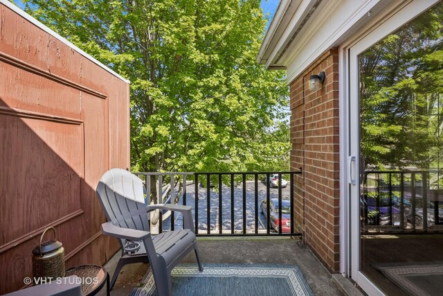 530 Devonshire Ln Unit 12, Crystal Lake, IL 60014 - balcony featuring a water view