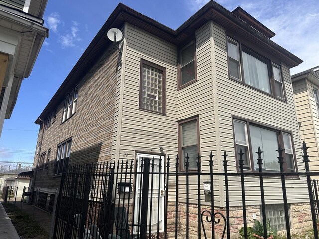 view of side of home