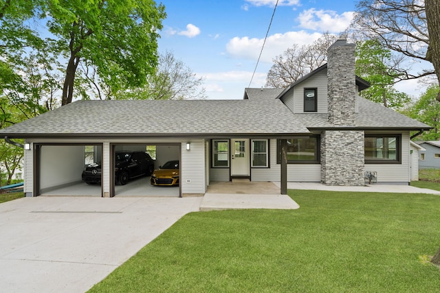 mid-century modern home with a shingled roof, driveway, a chimney, a front lawn, and a garage