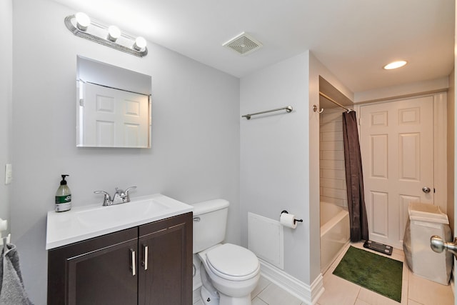 213 W Wisconsin St, Chicago, IL 60614 - bathroom with toilet, tile patterned floors, vanity, shower / tub combo, and recessed lighting