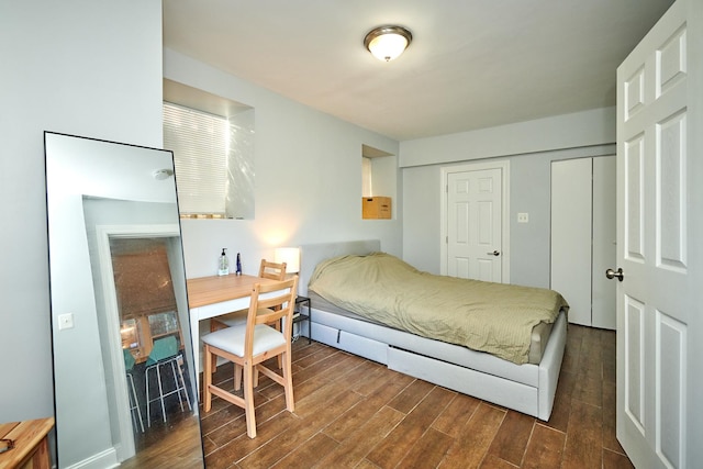 213 W Wisconsin St, Chicago, IL 60614 - bedroom featuring wood finished floors and a closet