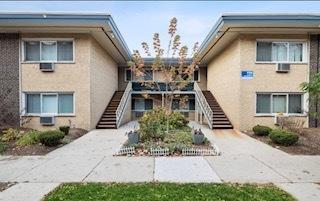 135 S Kenilworth Ave Unit 8, Oak Park, IL 60302 - view of property with stairway