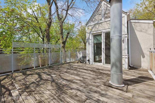 1534 W Henderson St, Chicago, IL 60657 - view of wooden terrace
